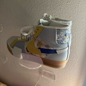 Nike high top sneakers